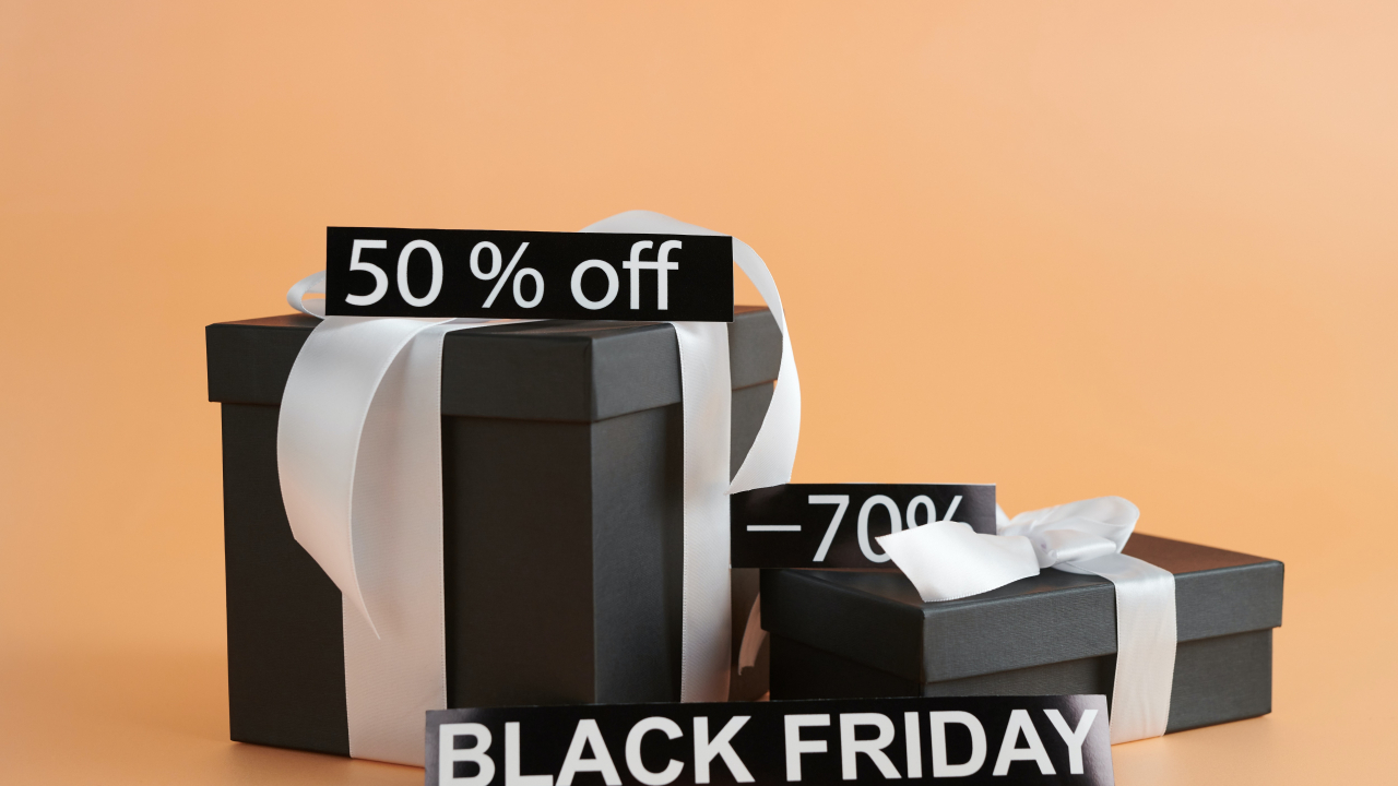 Black Friday: ce produse vor să cumpere românii și cât sunt vor să cheltuiască