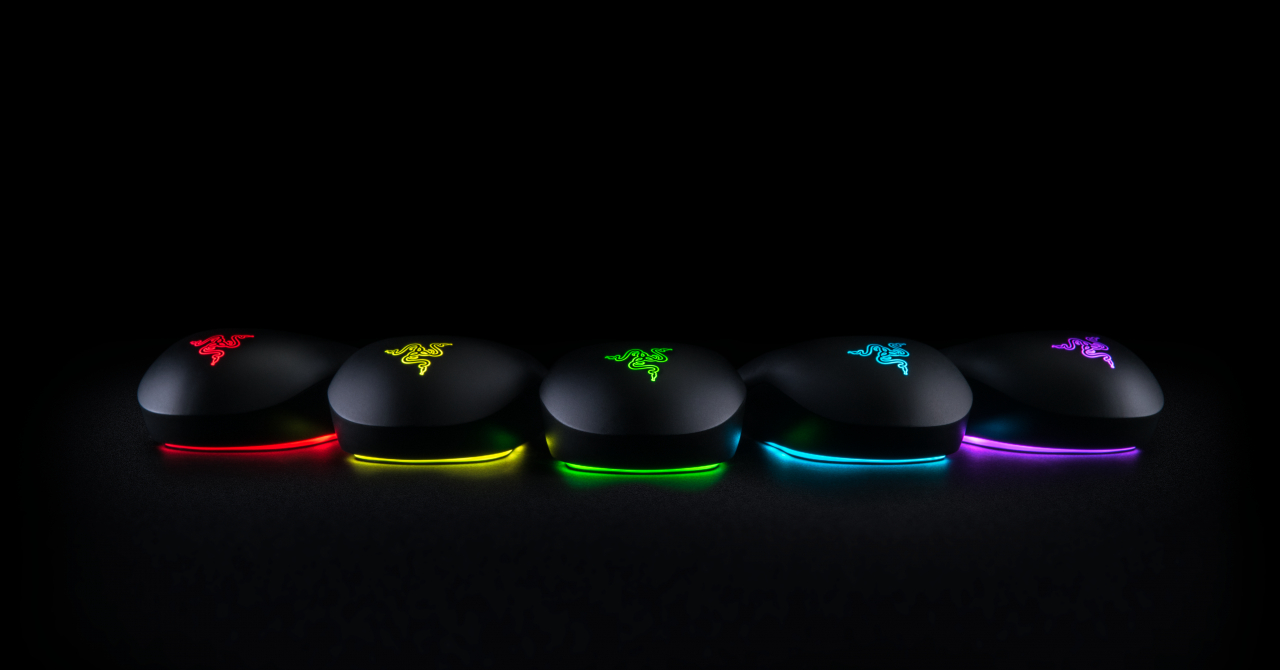 Razer Abyssus Essential e un mouse accesibil care-și schimbă culoarea