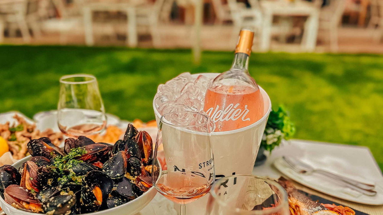 Ieșenii de la Strunga, victorii internaționale cu 3 vinuri din portofoliu