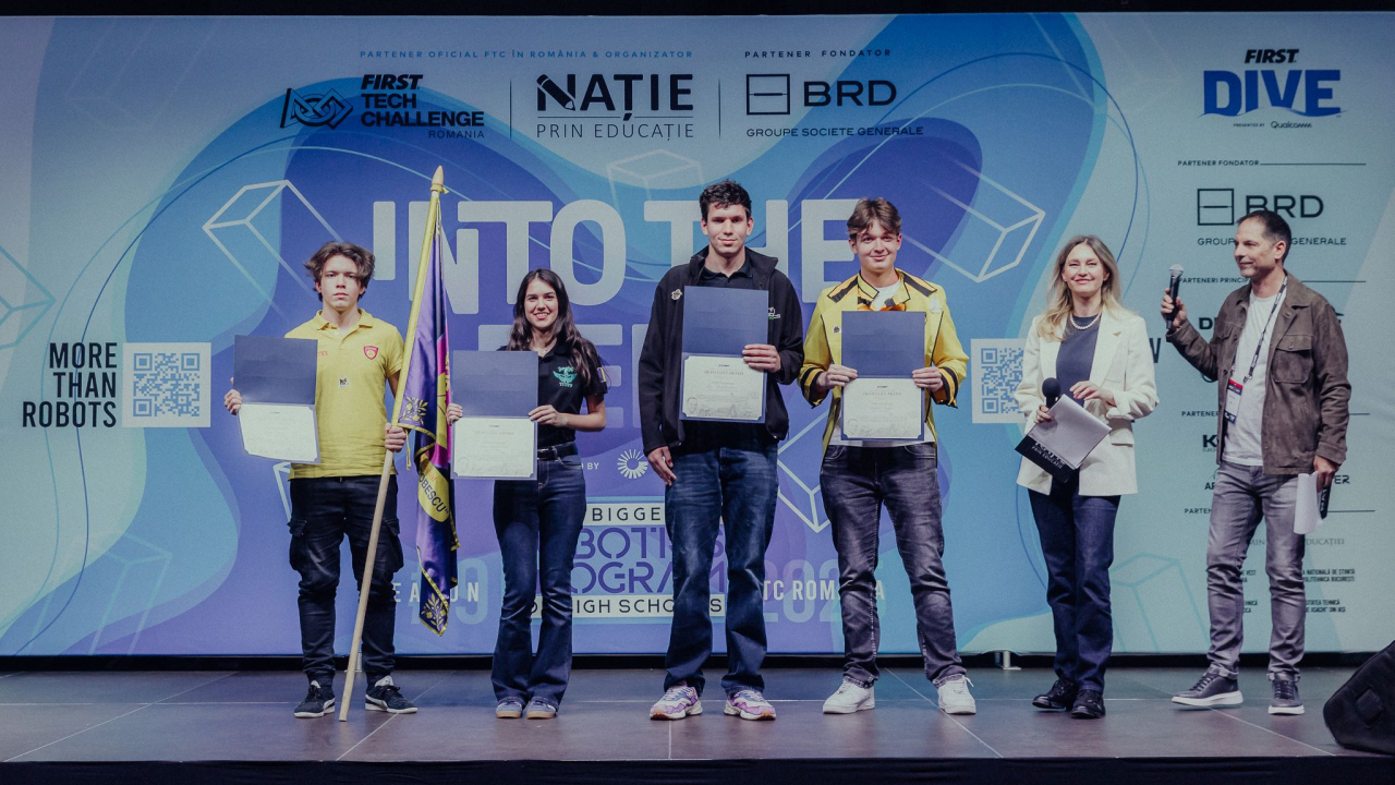 <span class="title-highlight">5 echipe de liceeni reprezintă România</span> la Campionatul Mondial de Robotică în SUA