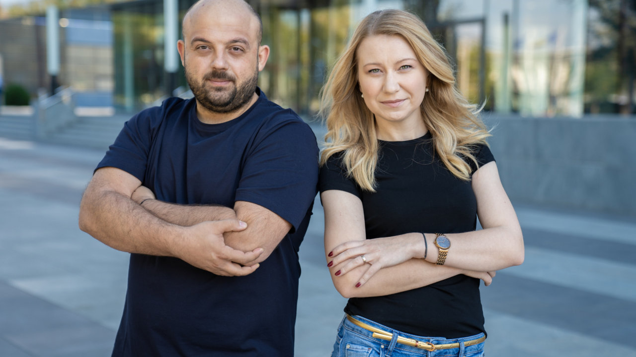 Rungutan, românii care pot simula 10 milioane de utilizatori pe minut pe site