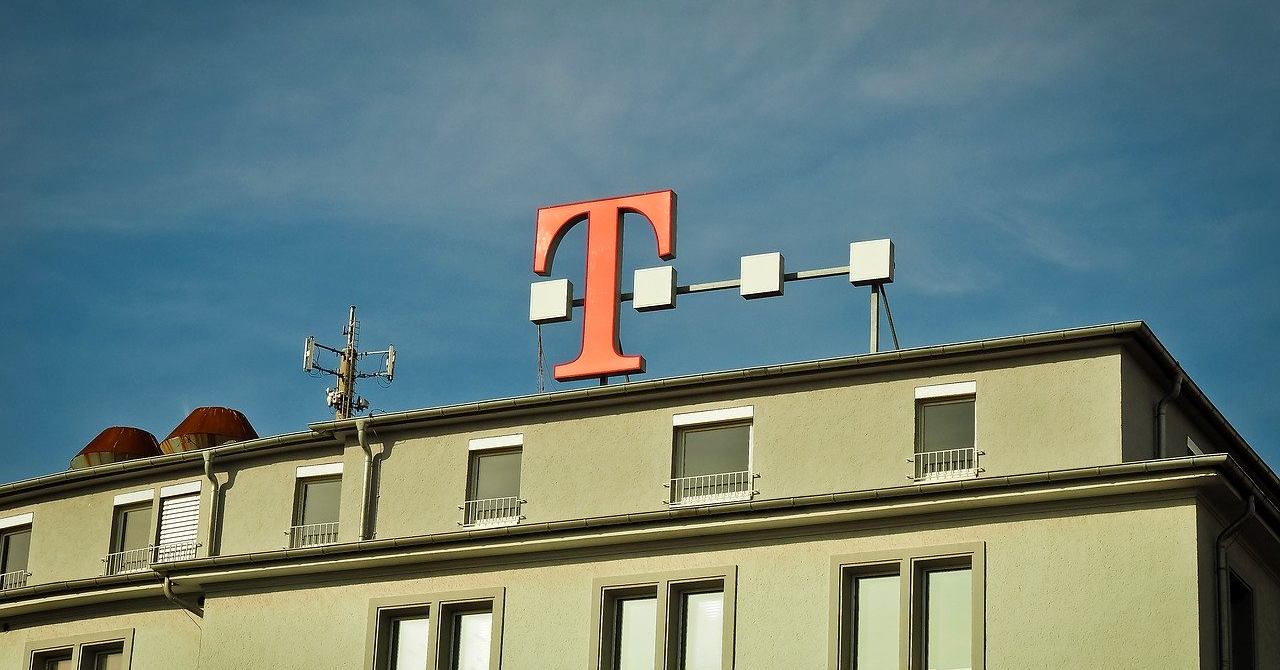 Telekom: Veniturile din T2, afectate ușor de pandemie, rezultate bune per total