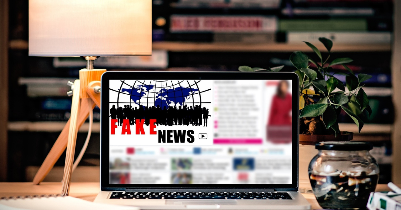 Românii lansează unealta online care îți zice dacă citești "fake news"