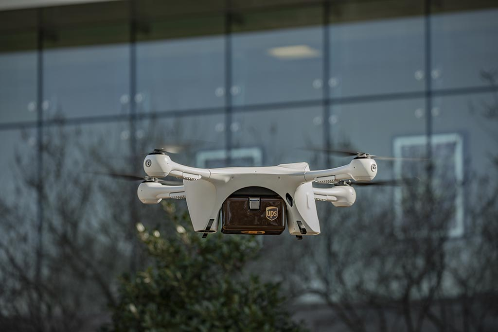 UPS vrea să facă livrări cu dronele