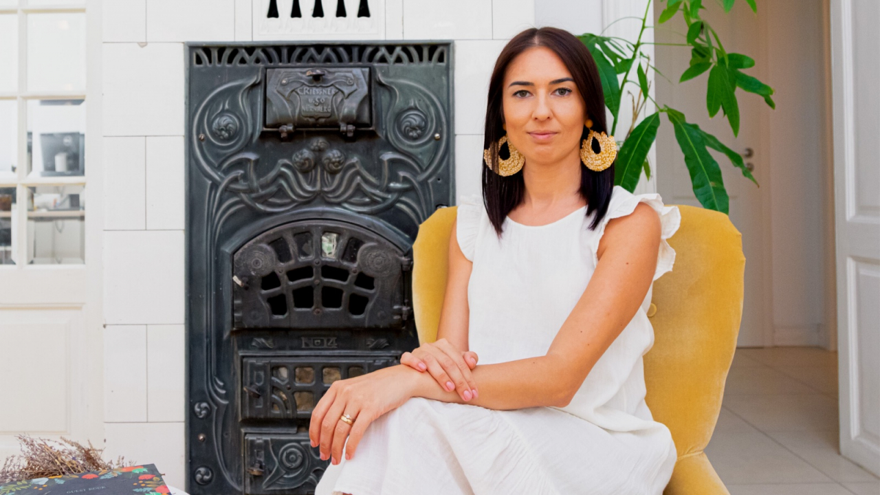 Covid-19 a dus la tranziția spre vânzări online în piața de cosmetice