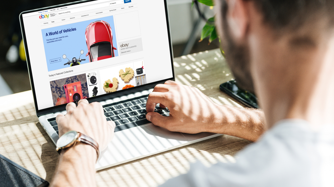 Mai multe oportunităţi pe eBay pentru comercianţii români