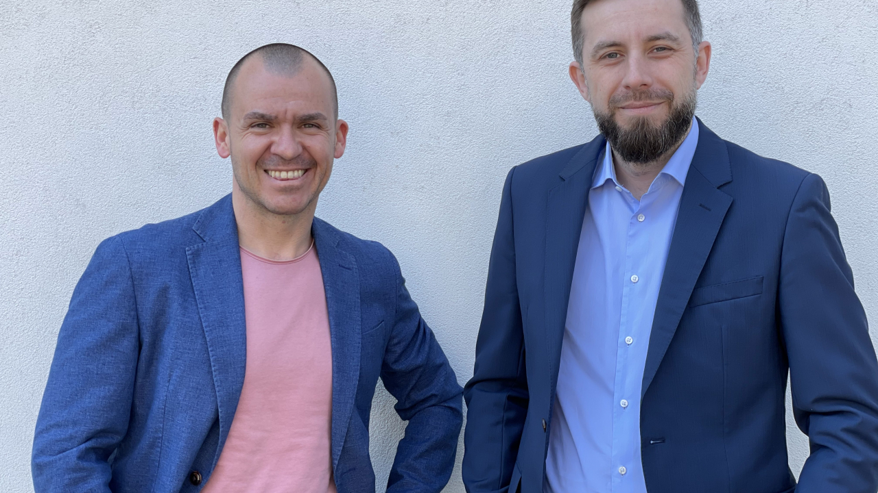 Roboții software Tailent, folosiți în colectare de Recycle International