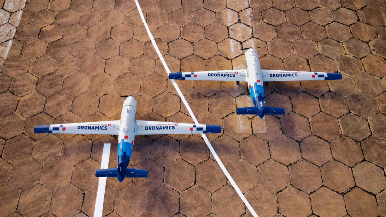 Dronamics a fost fondat în 2014 și va avea lansarea comercială în curând