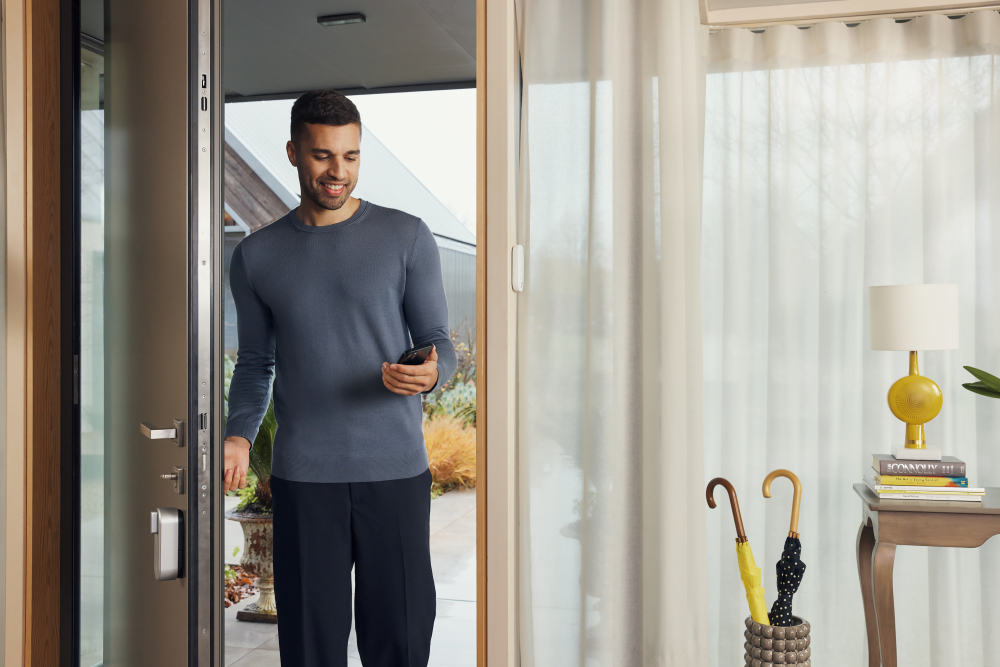 Studiu: Românii încep să aleagă încuietorile moderne