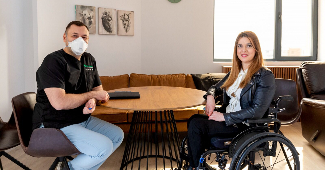 Rețeaua de clinici care oferă transport gratuit pentru persoanele cu dizabilități