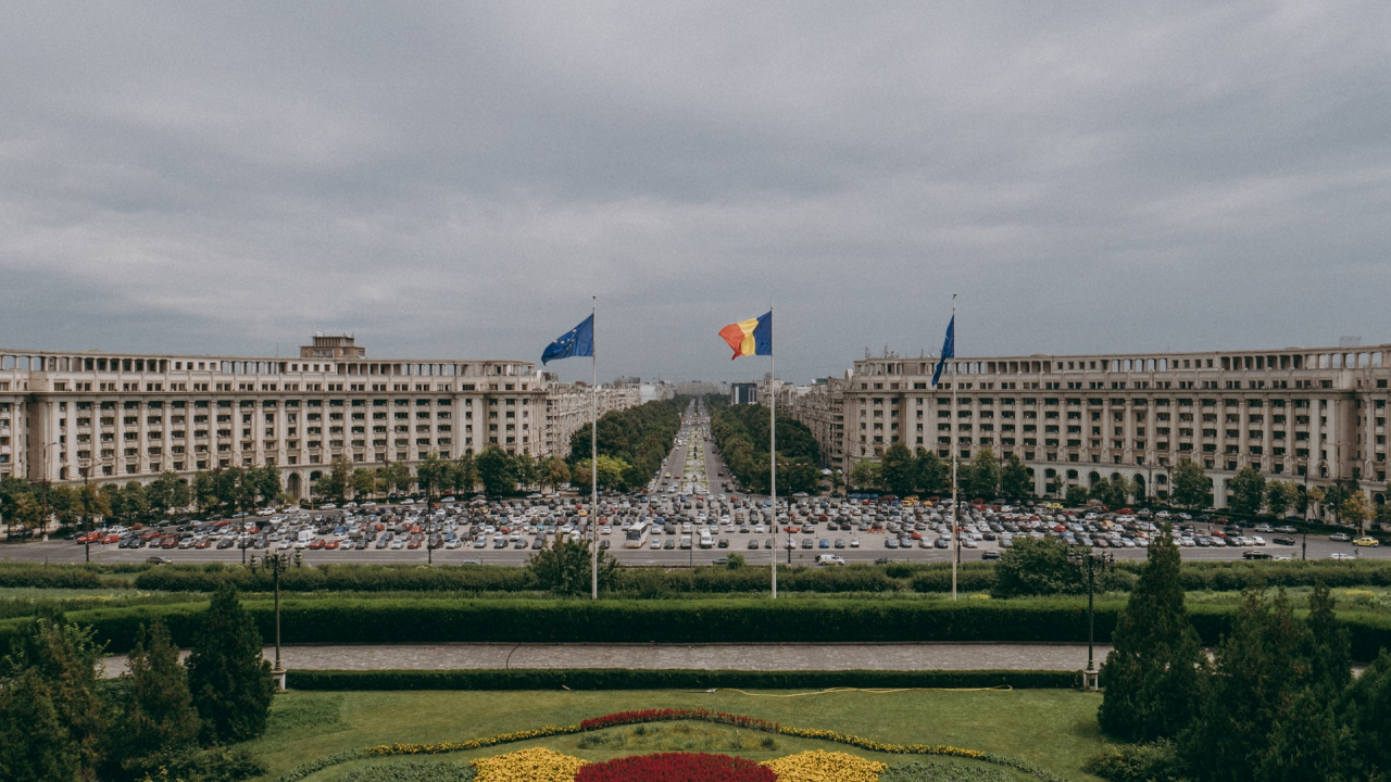 Connections lansează o platformă ce monitorizează toate inițiativele legislative