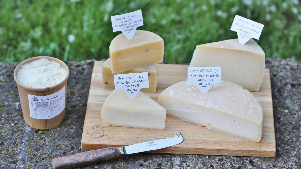 Harta producătorilor români de brânzeturi: unde-i poți găsi în toată țara