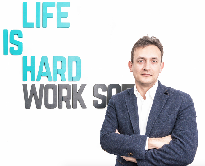 Erik Barna, CEO Life is Hard: "Încurajați creativitatea și analiza"