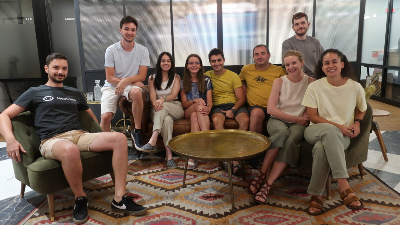 1,6 milioane euro pentru Meetgeek, un startup care eficientizează ședințele