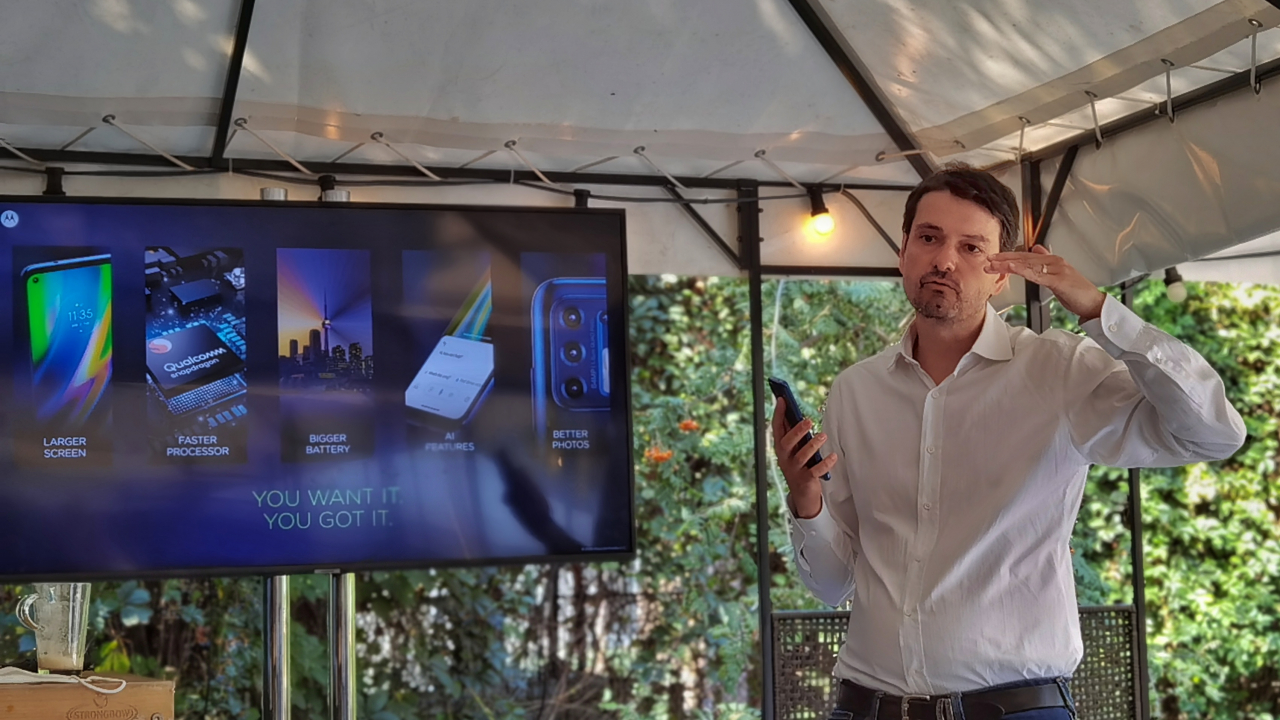 Moto G9 Plus și Moto razr 5G, prezentate oficial în România: Cadouri la comandă