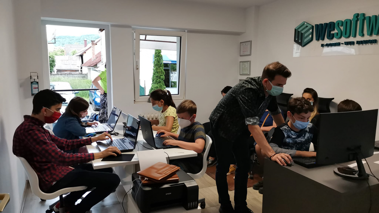 De la program 9-17 în IT la educarea viitorului României: copiii