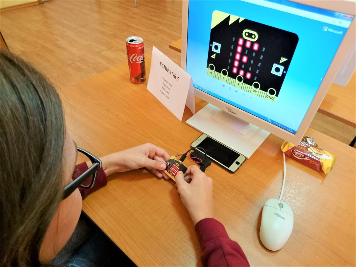 Un nou laborator de robotică pentru elevii care doresc o carieră în domeniu