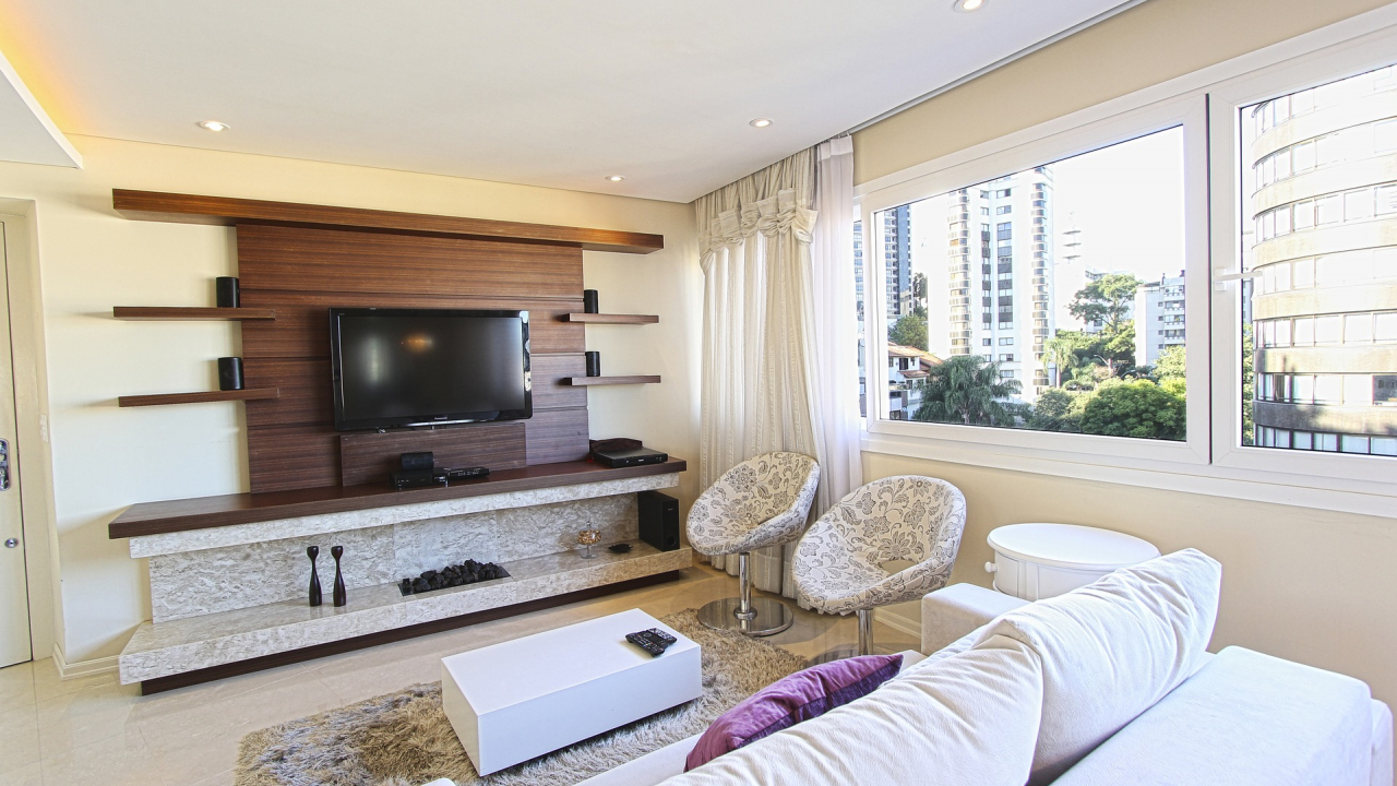 Flanco: scăderi după închiderea temporară a 70 de magazine în lockdown