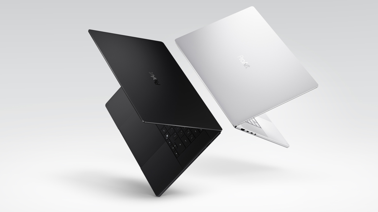 ASUS a deschis precomenzile pentru laptop-urile cu NVIDIA RTX Spark. Prețurile pornesc de la 17.999 de lei