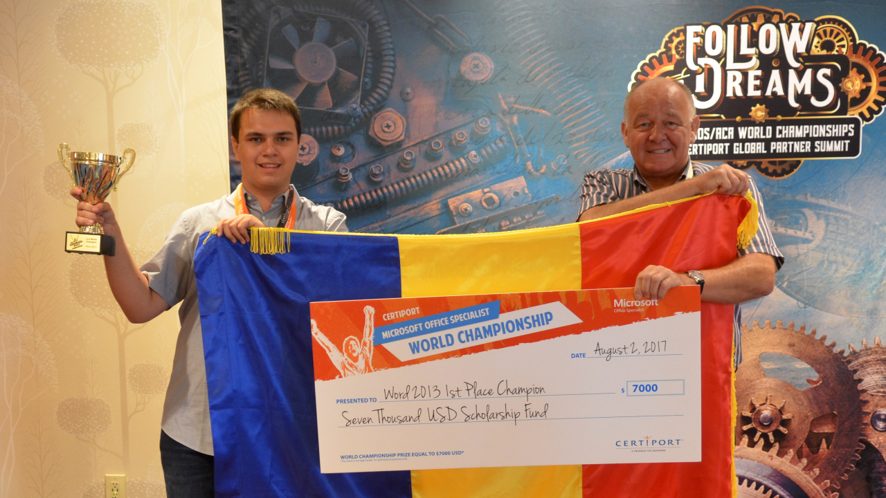 Elev român, campion mondial premiat de Microsoft