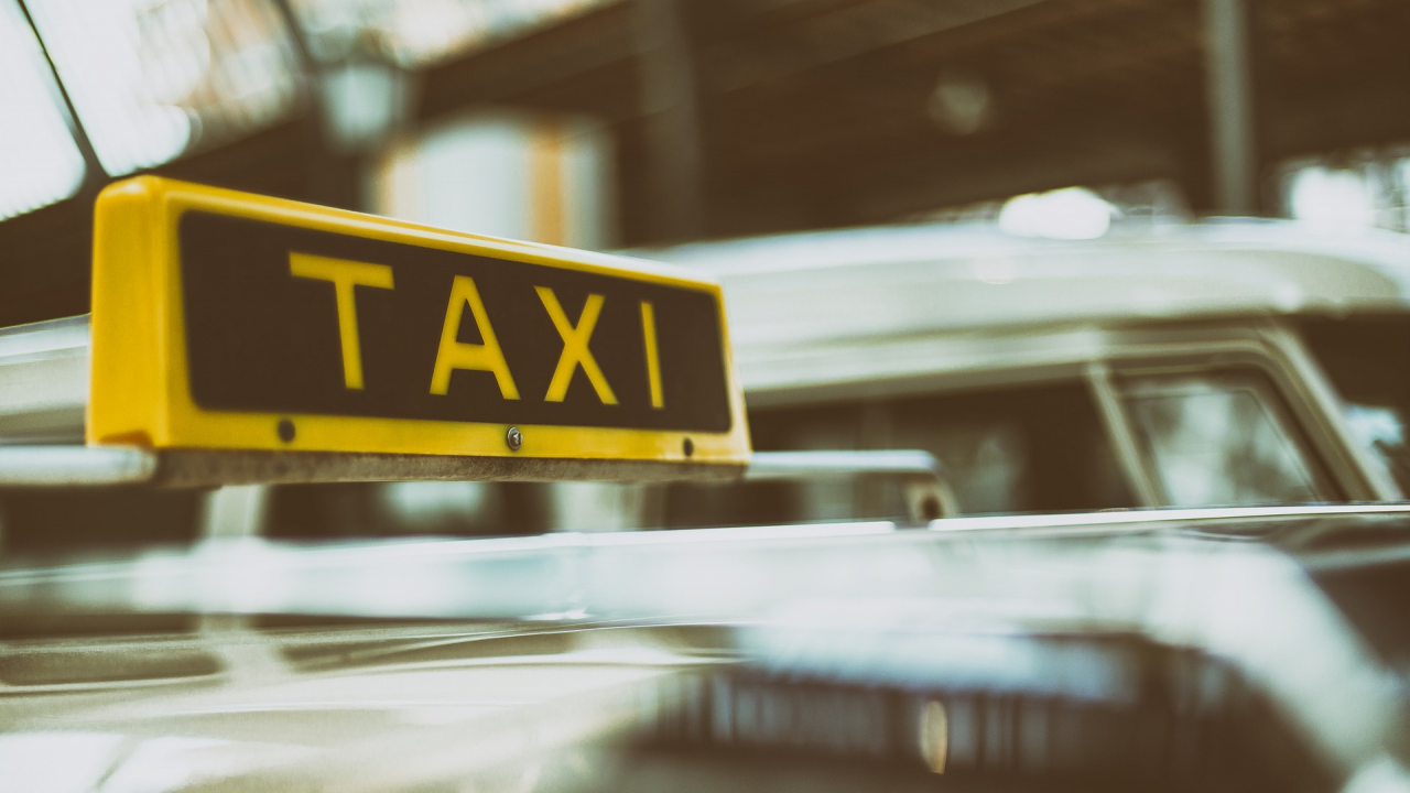 Clever Taxi, creștere cu 37% a comenzilor în Cluj