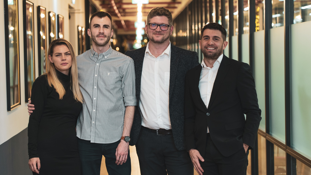 Fintech-ul românesc iFactor, finanțare de la ROCA X & listare pe Seedrs (Londra)