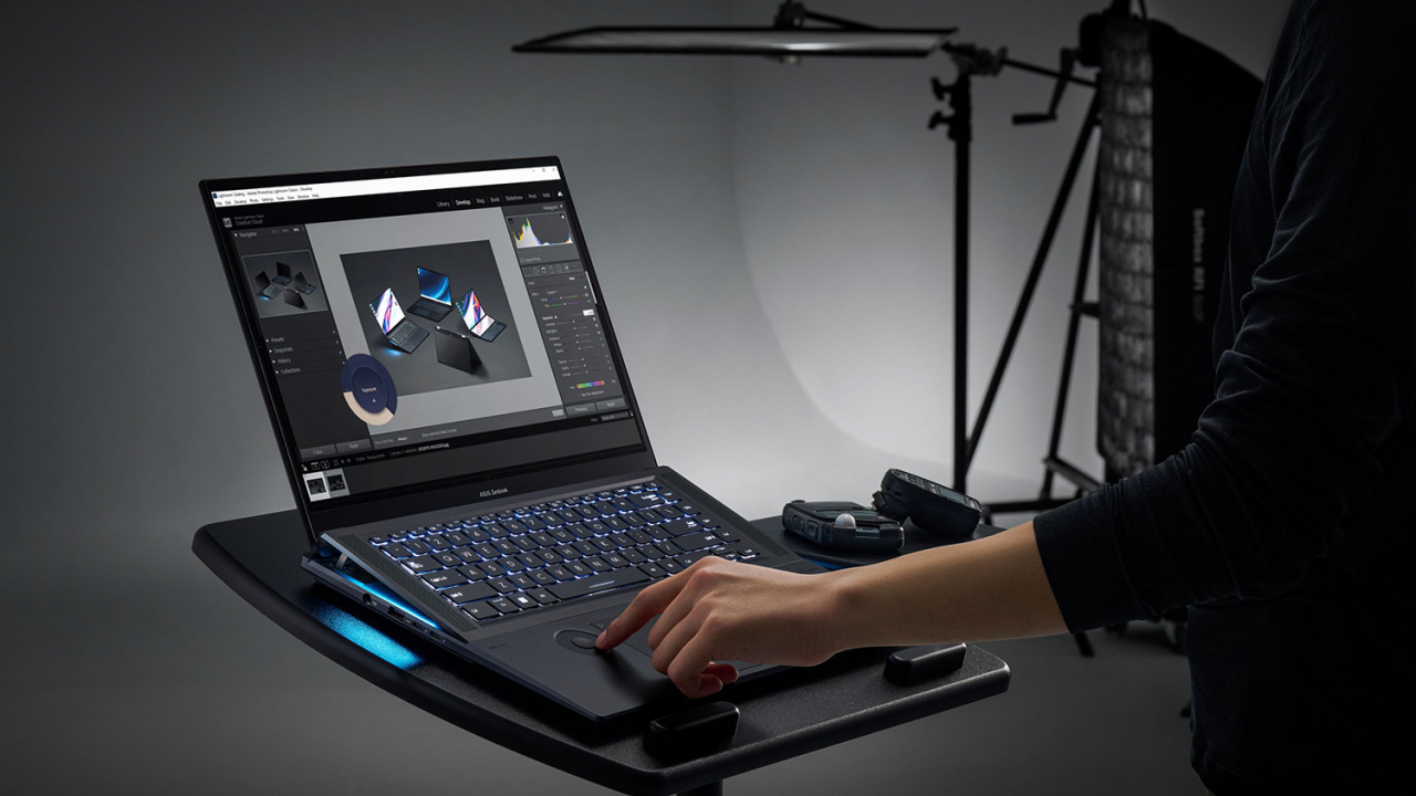 ASUS lansează laptopul Zenbook Pro 16X pentru creatorii de conținut