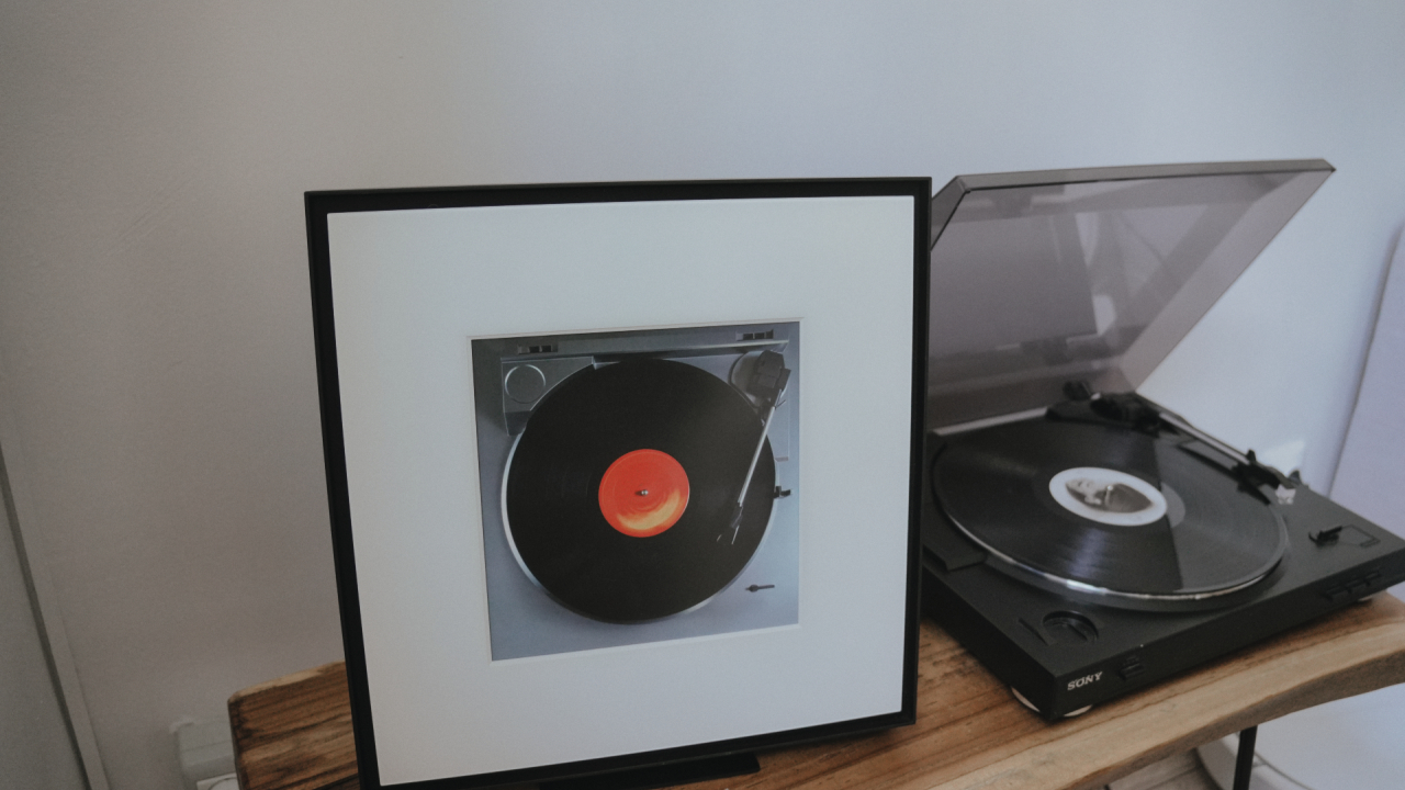 REVIEW Samsung Music Frame: o boxă pentru iubitorii de design interior