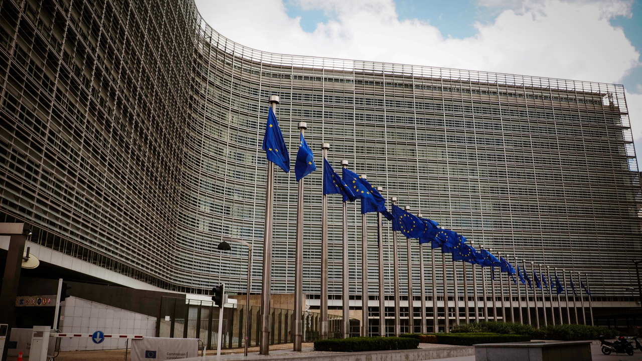 Uniunea Europeană oferă 100.000 de euro pentru dezvoltarea de aplicații