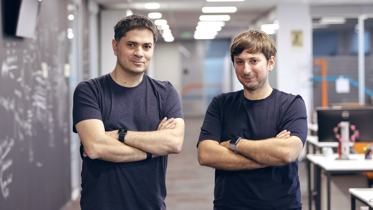 Startup-ul românesc FLOWX.AI se alătură IBM Cloud for Financial Services