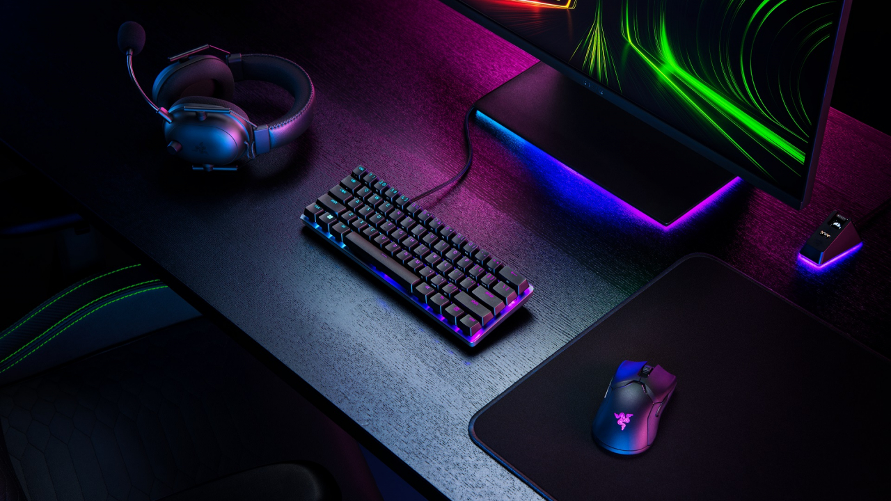 Razer lansează încă o tastatură cu switch-uri analogice, însă în format compact