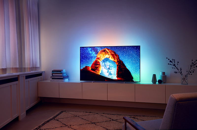 TV-ul Philips OLED 803, disponibil în România din luna septembrie