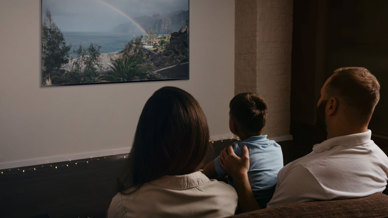 Trebuie să montați televizorul pe un perete sau să faceți reparații minore la instalare? Angajați un meșter cu ușurință prin aplicație