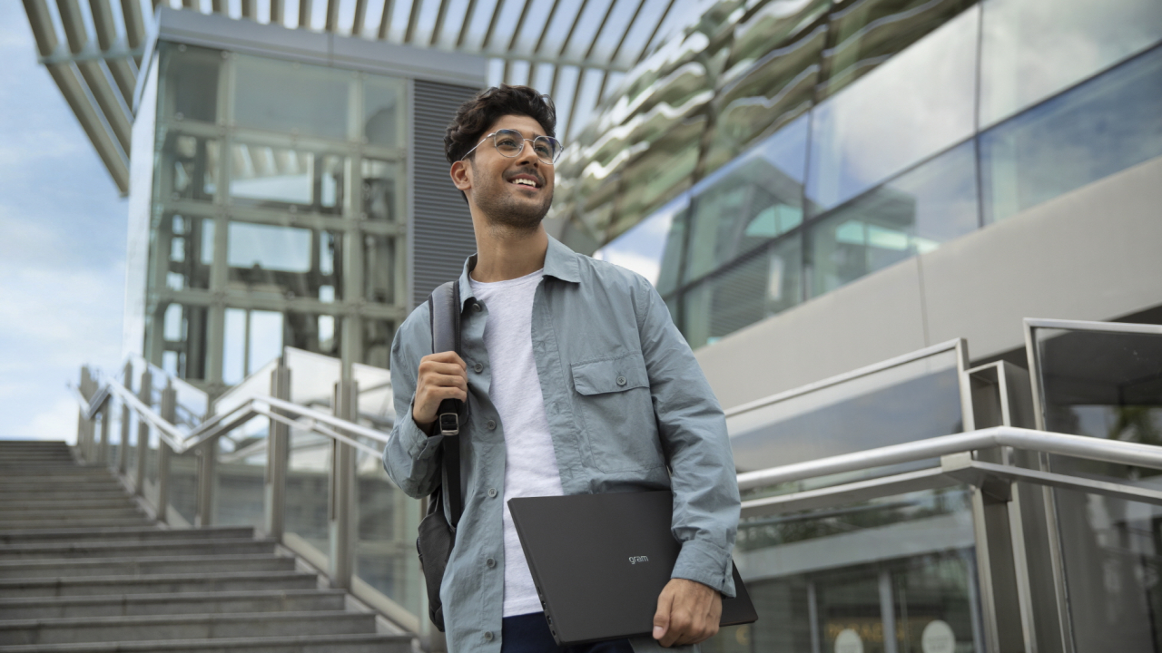 Laptopurile LG gram, lansate în România. Ușoare și potrivite pentru afaceri