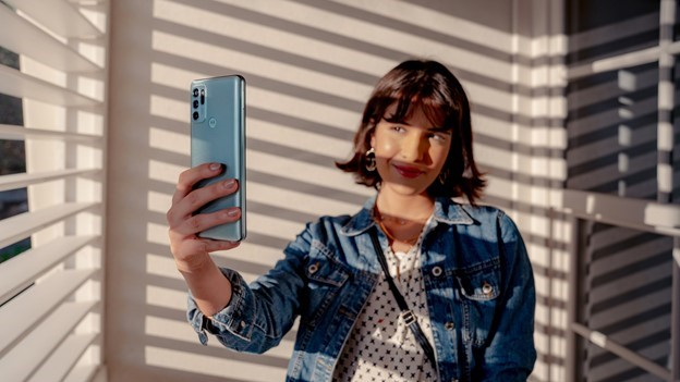 Motorola moto g60s, un nou telefon ieftin și bun cu autonomie mare