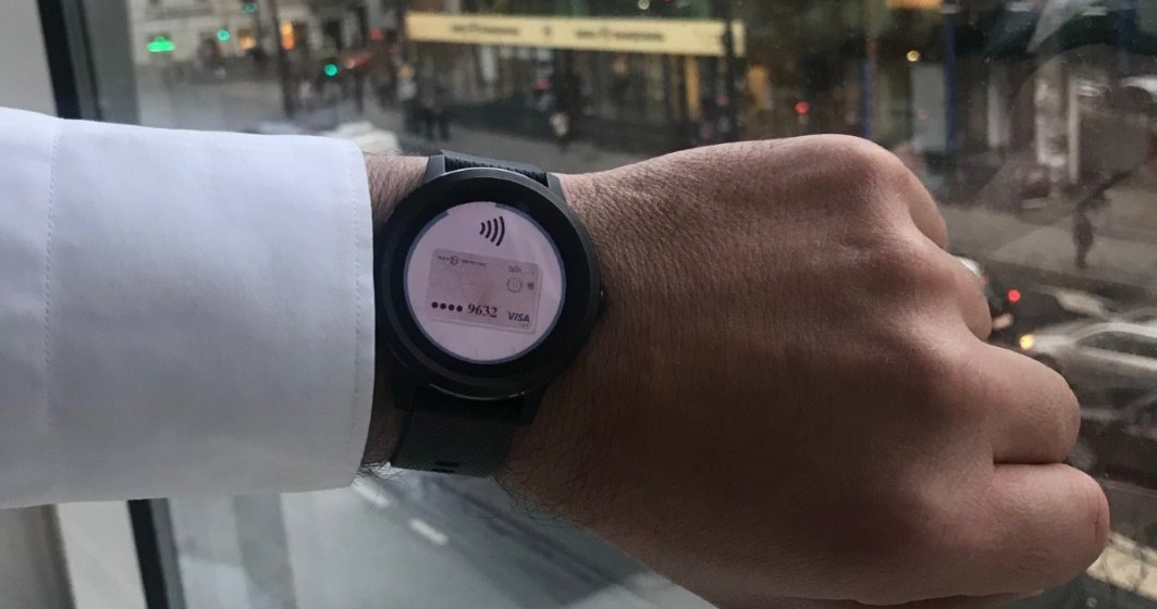 Clienții BT pot plăti cumpărăturile cu ceasul inteligent