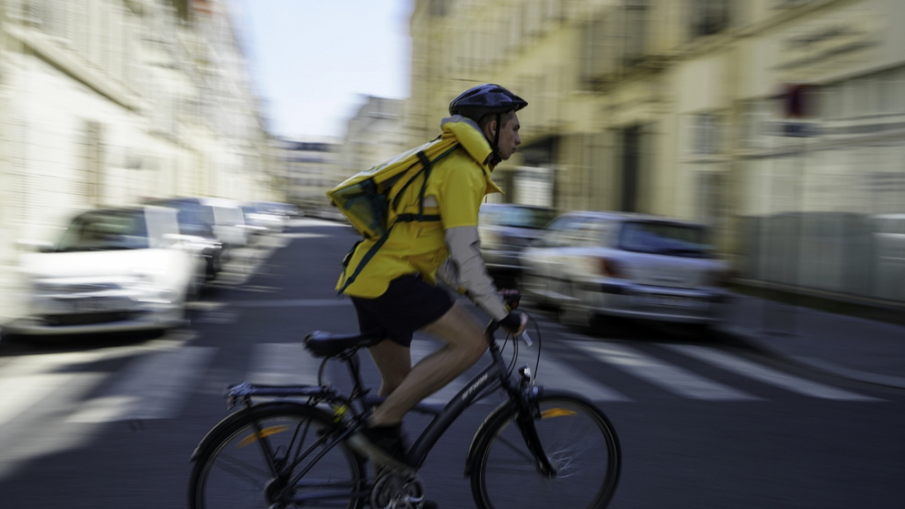 evoMAG crește valoarea produselor ce pot fi comandate prin Glovo