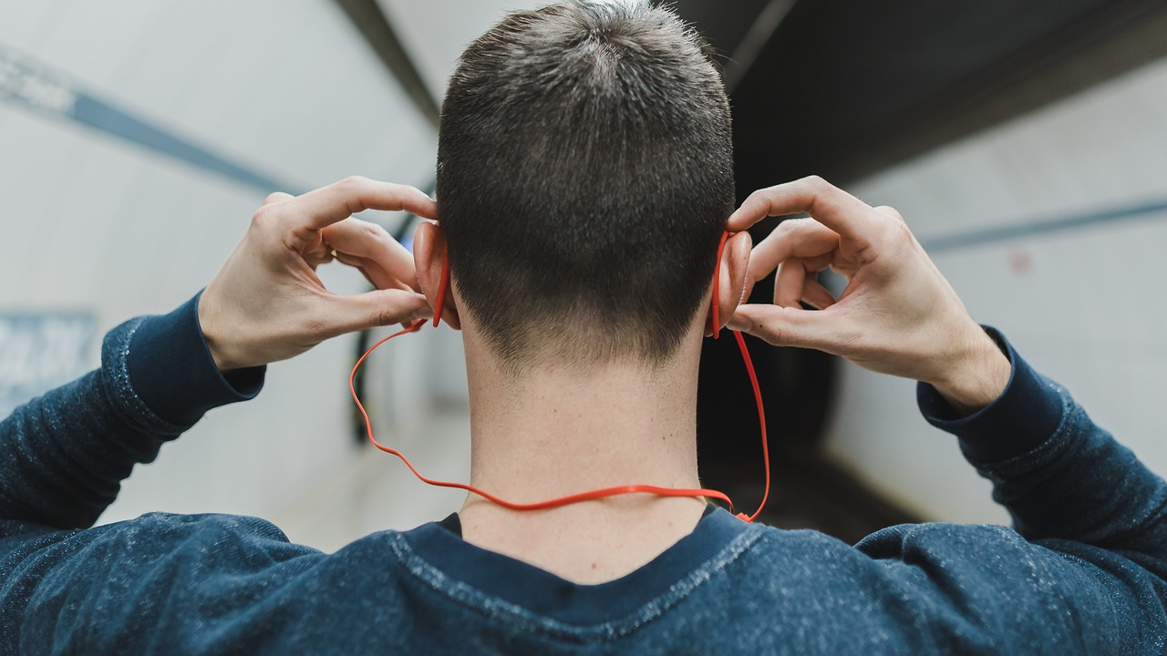 Inamicul gălăgios al productivității: cum ne afectează poluarea fonică