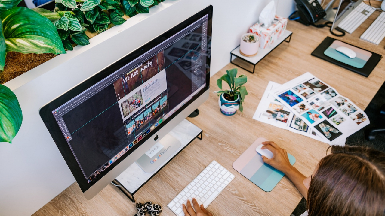 Site-uri de prezentare gratuite pentru antreprenorii români