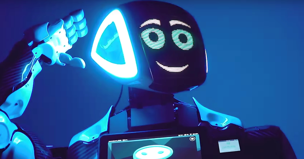 iCEE.fest 2019: un robot va modera discuțiile despre AI și economie