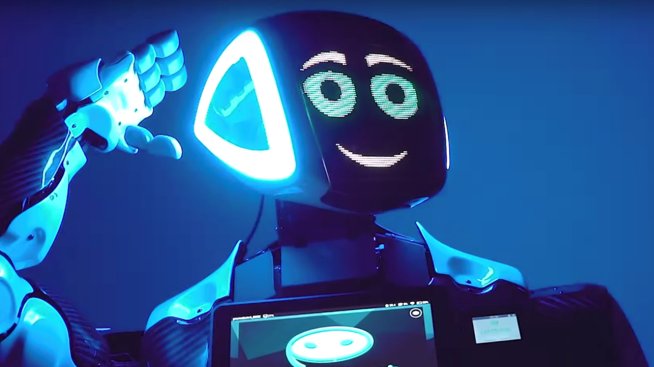 iCEE.fest 2019: un robot va modera discuțiile despre AI și economie