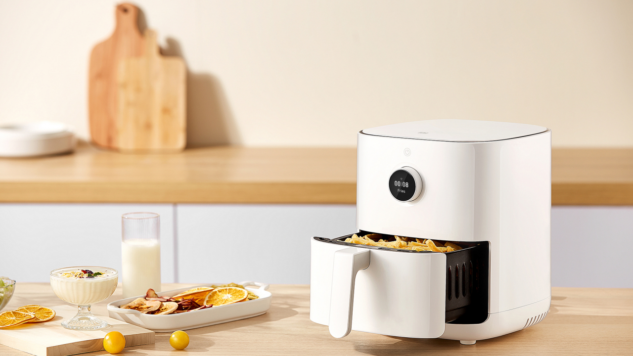 Un nou portofoliu de device-uri Xiaomi, lansat local: Tabletă, air fryer, căști