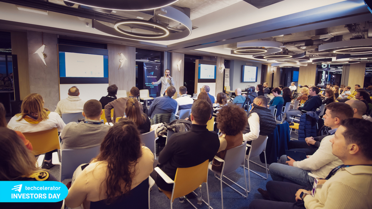 8 startups pitched at the Investors' Day event from Techcelerator in Bucharest