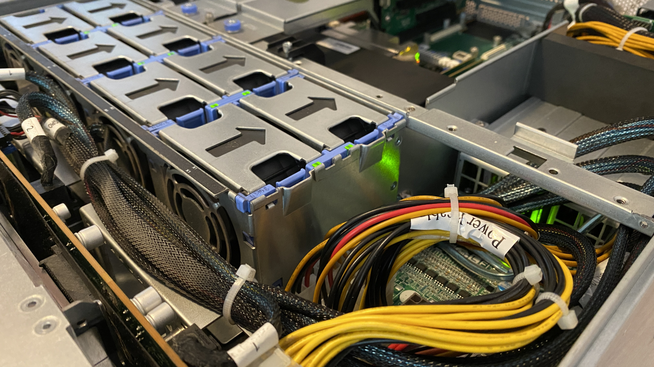 Cum cheltuiești înțelept într-un IMM cu infrastructura digitală