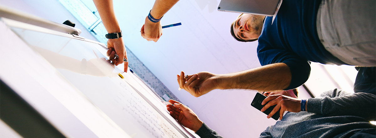 Startup-urile românești se pot înscrie într-un incubator internațional