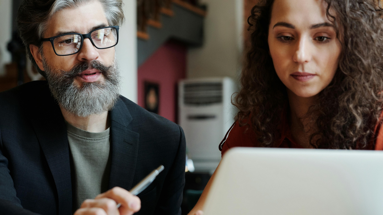 De ce este extrem de important ca profesorii să fie mentori pentru elevi și studenți, nu doar dascăli