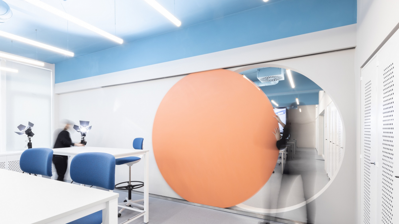 Studenții la Arhitectură, pregătire în VR și AR după modernizarea unui laborator