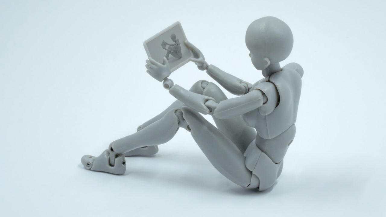 ”Alex”, chatbot-ul Druid care te va ajuta să-ți repari iPhone-ul