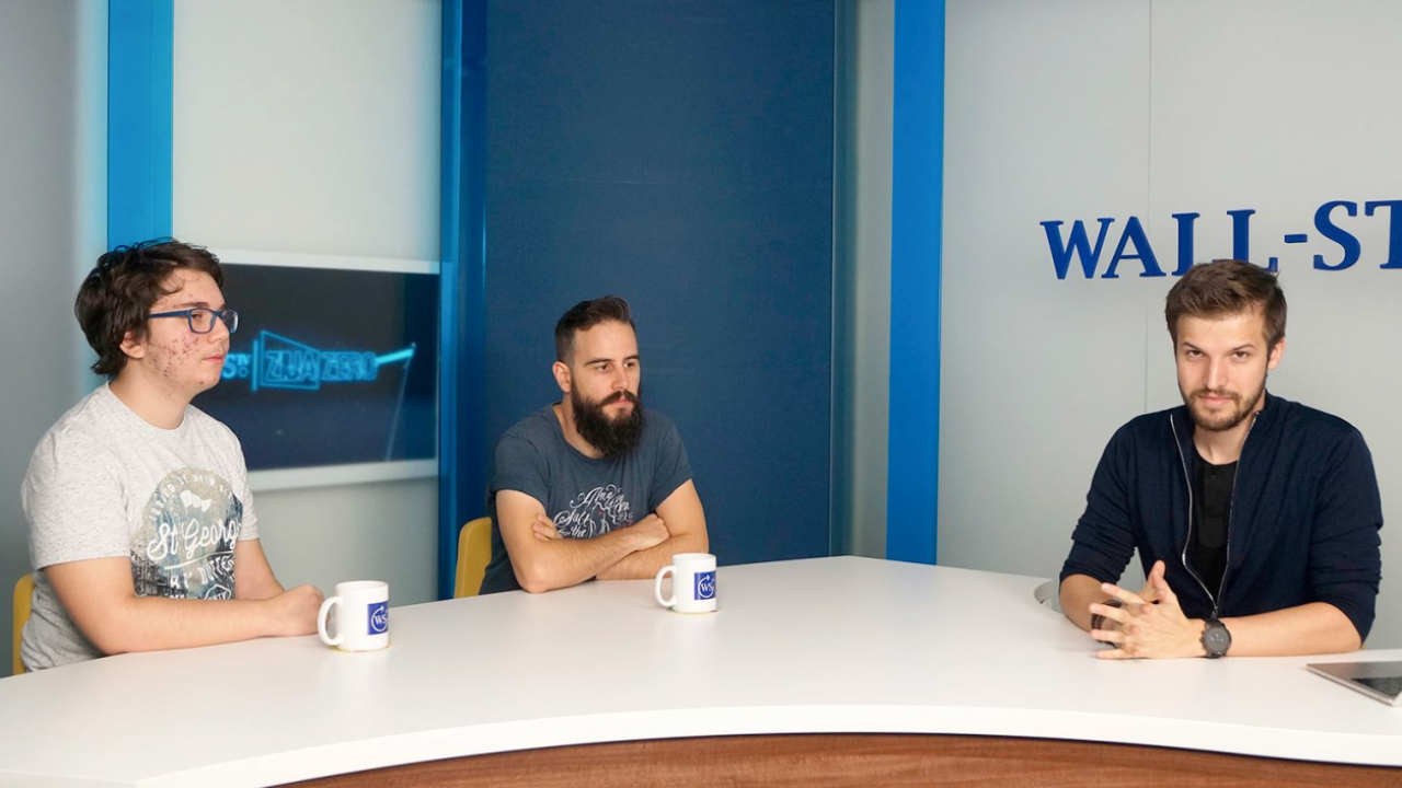 Tinerii care fac o aplicație pentru a dona sânge mai ușor în România