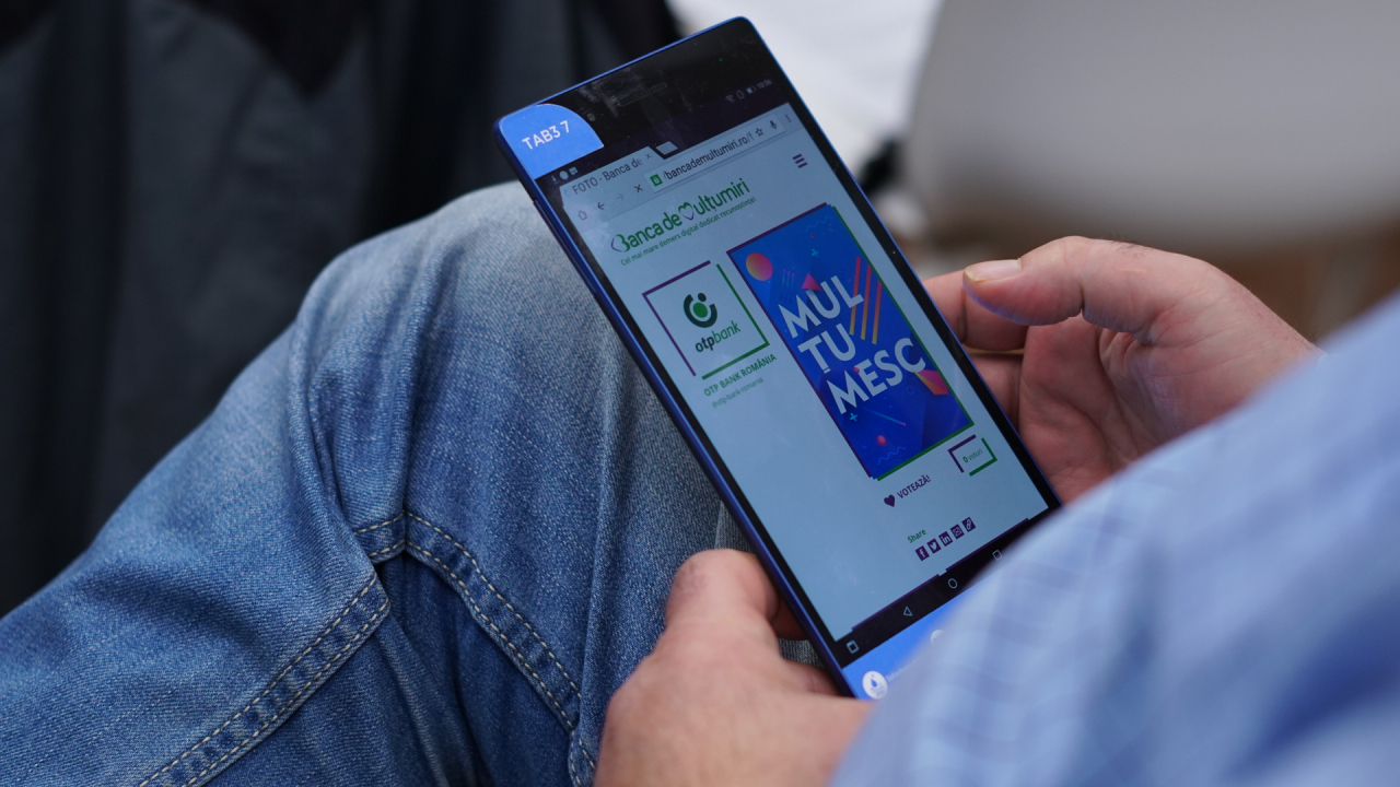 Cum mulțumesc românii? Generația Z natural, bătrânii ca o tranzacție